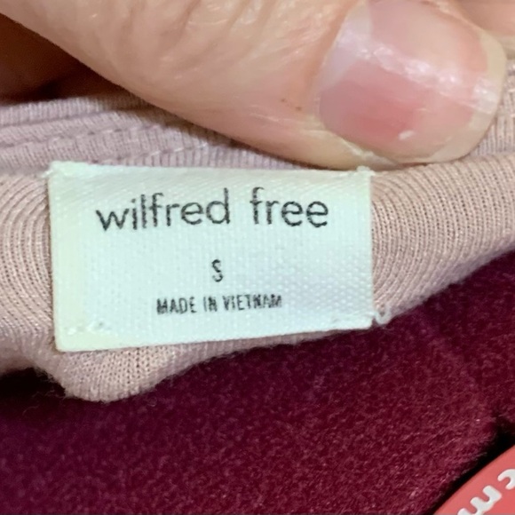 Wilfred String Shoulder Strap Fitted Cropped Camisole - Picture 13 of 13